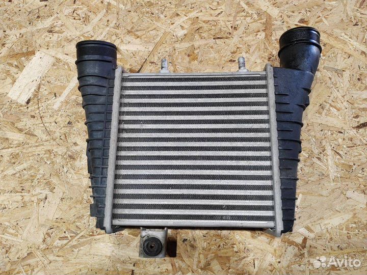 Интеркулер Audi A8 D4 (S8,RS8) 4H0145806H