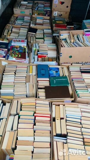 Книги для интерьера и декора с домашней библиотеки