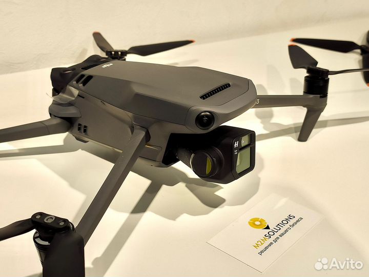 Квадрокоптер DJI Mavic 3