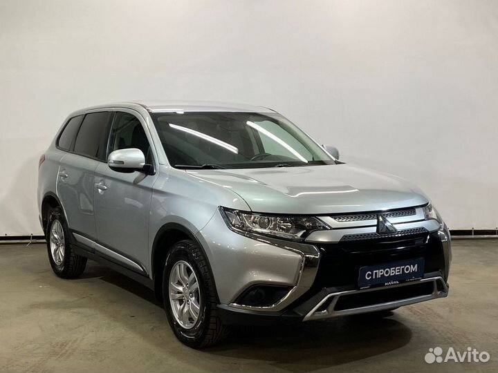 Mitsubishi Outlander 2.0 CVT, 2020, 61 181 км