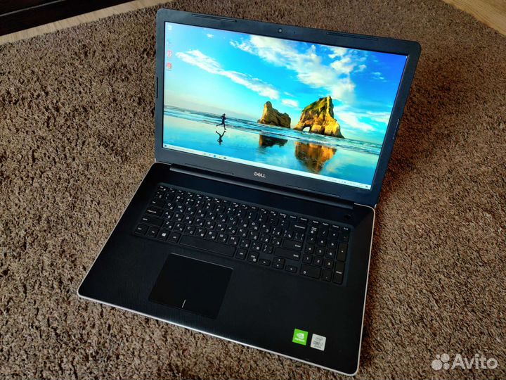 Dell 17.3/i7 10gen/16gb/mx230/SSD512