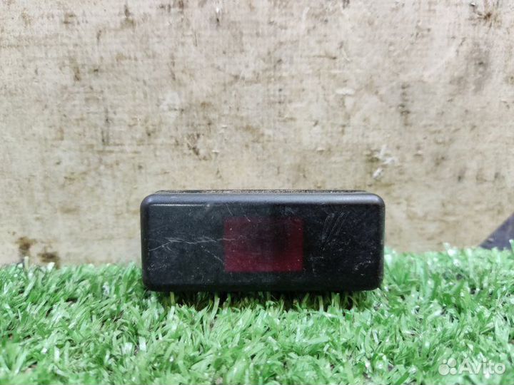 Кнопка аварийной сигнализации Bmw E39 седан 2.5