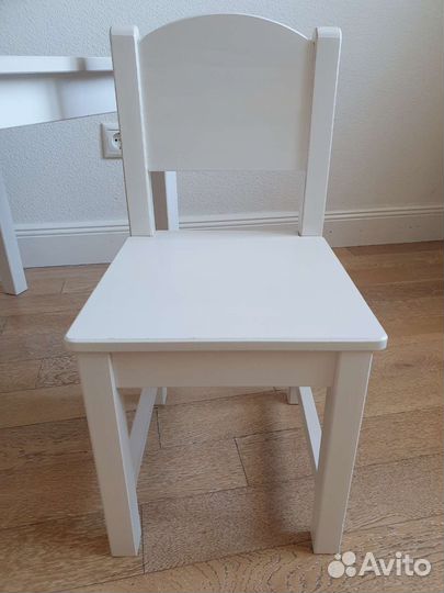 Детский стол и стул IKEA сундвик
