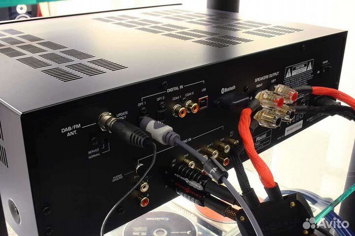 Усилитель гибридный Magnat MR780