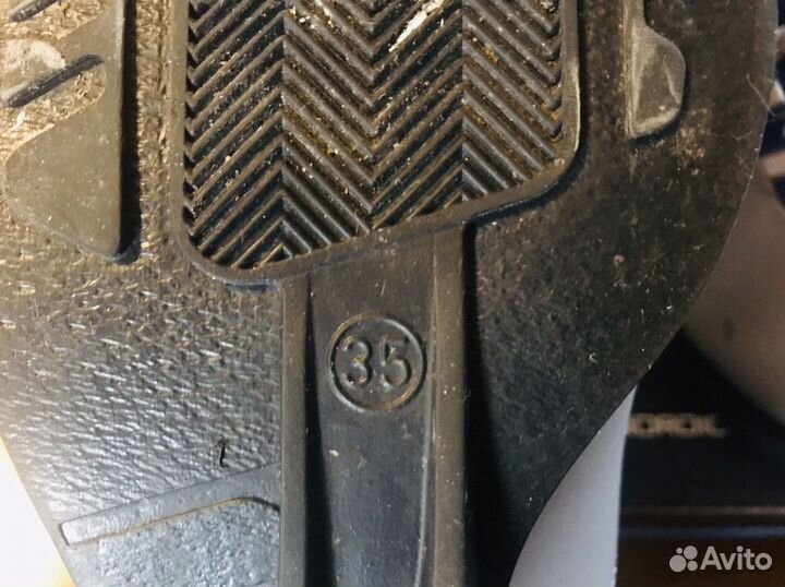 Лыжные ботинки