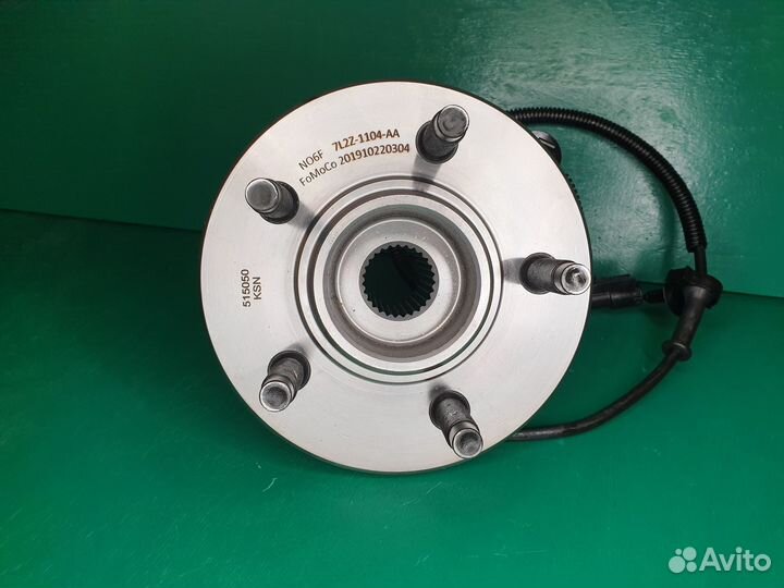 Ступица передняя Ford Explorer 4 2005-2010 FoMoCo