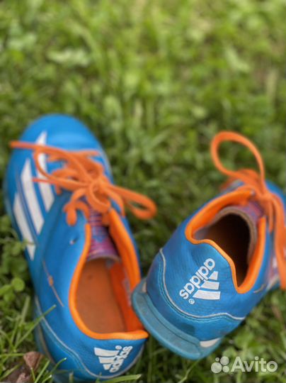 Футзалки adidas