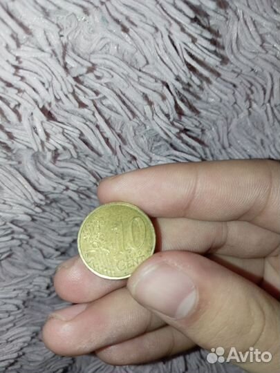 Продам монету 10центов 2002года