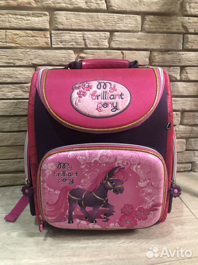 Школьный рюкзак Hummingbird