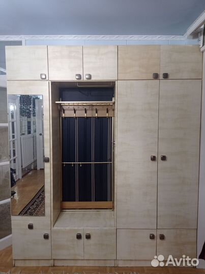 Прихожая б/у