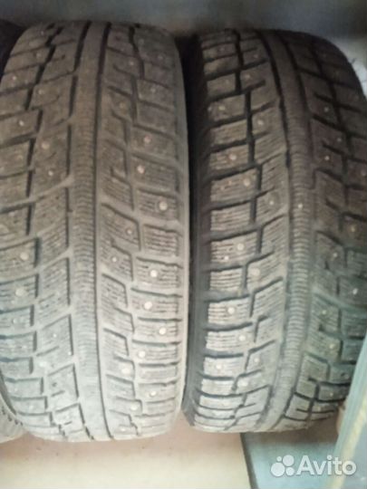 Kumho I'Zen KW22 255/55 R17
