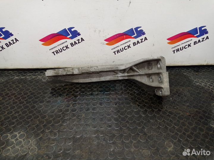 Кронштейн глушителя Volvo FH