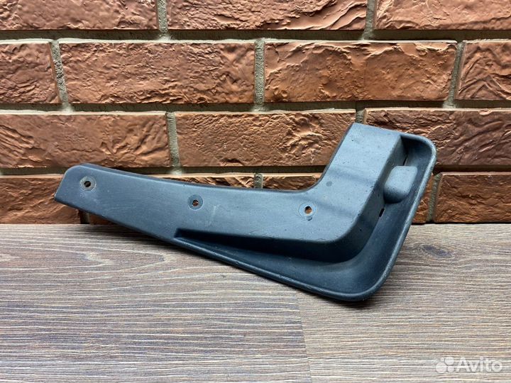 Брызговик задний правый Kia Sportage 2016-2021