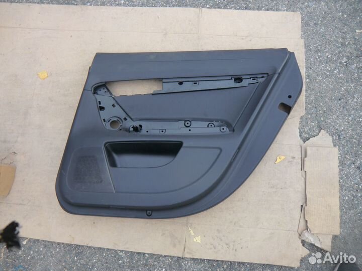 Audi a6c6 4F обшивки задние карты