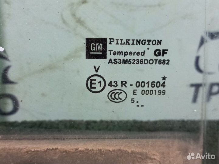 Стекло в кузов заднее правое Opel Zafira B Z18XER