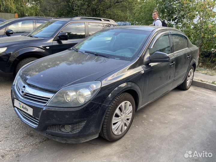 Opel Astra 1.8 AT, 2010, 238 000 км