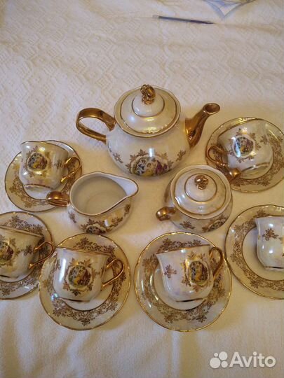 Сервиз чайный Мадонна, Чехия и блюдо сервировочное