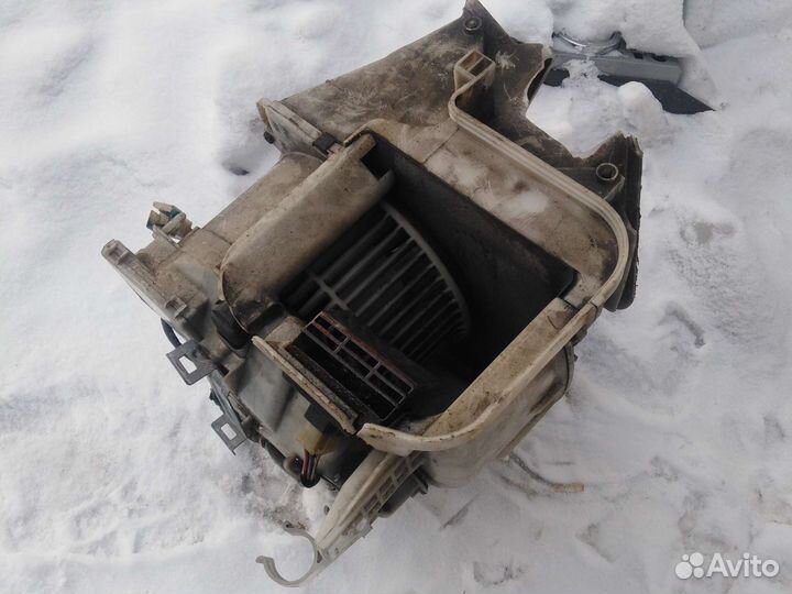 Печка салона Toyota Crown GS131