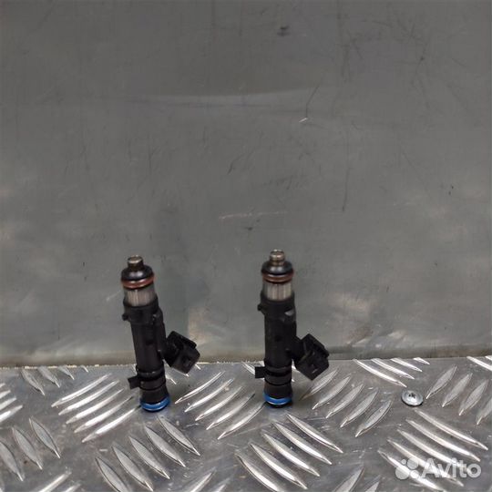 Форсунка топливная Renault Sandero 2 K7M812 2015