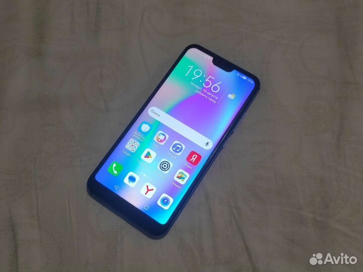 HONOR 10, 4/128 ГБ