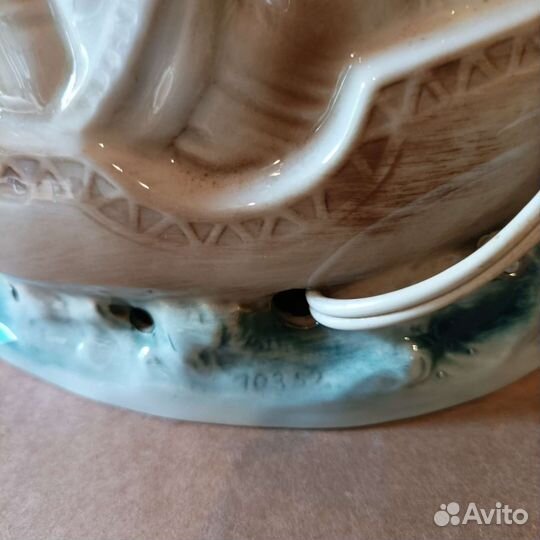 Светильник фарфоровый