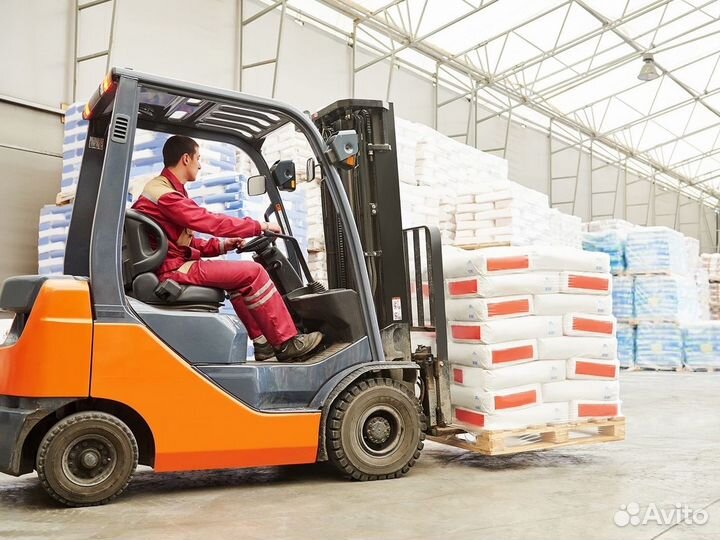 Вахта с питанием в Москве Водитель штабелера