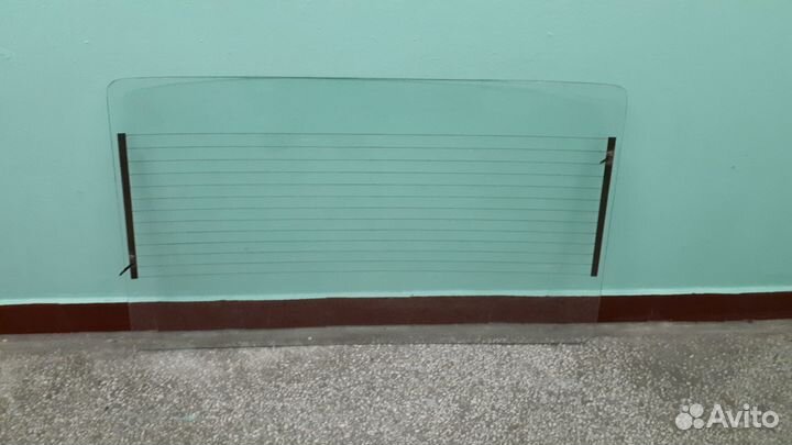 Стекло заднее на москвич 2141