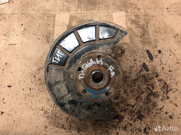 Volkswagen tiguan кулак поворотный