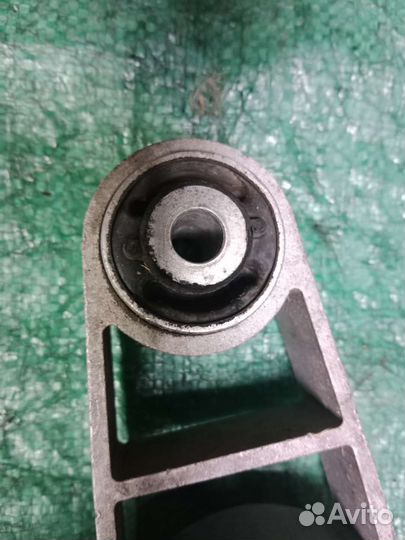 Jaguar x type подушка МКПП