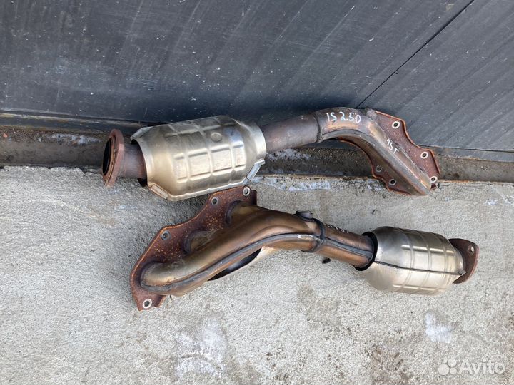 Катализаторы пара L R Lexus GS300 IS250 05-15г