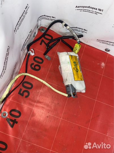 Подушка безопасности в сиденье передняя правая