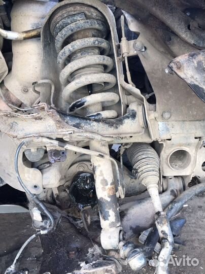 Мицубиси Паджеро спорт передние стойки