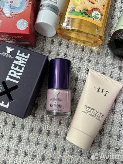 Набор косметики пакетом новая