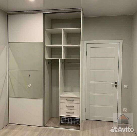 Шкафчик для ванной