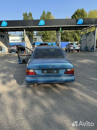 Mercedes-Benz W124 2.3 AT, 1989, 800 000 км