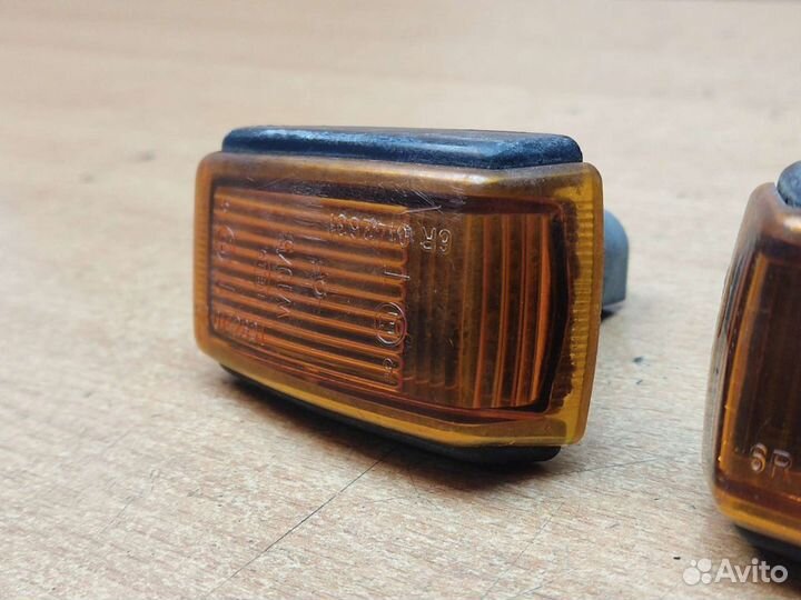 Повторители поворотников, Volvo 960