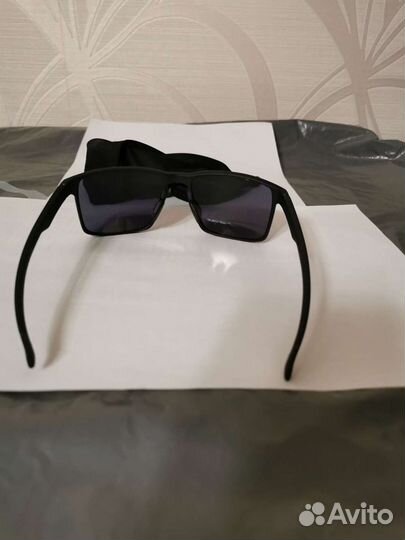 Солнцезащитные очки Adidas