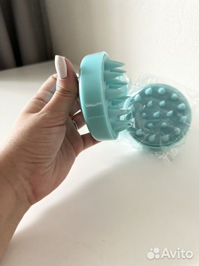 Массажная щетка для мытья головы 2шт новые