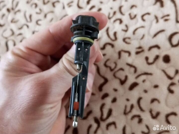 Датчик уровня охлаждающей жидкости на opel astra j