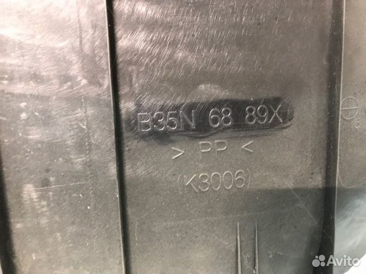 Обшивка багажника задняя Mazda 3 седан BK Z6 2008