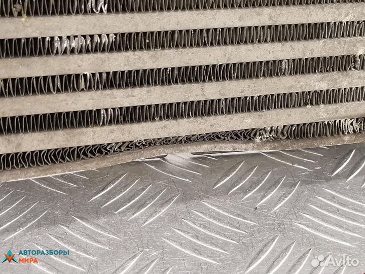 Интеркулер Volkswagen Touareg 2006 7P6145804F