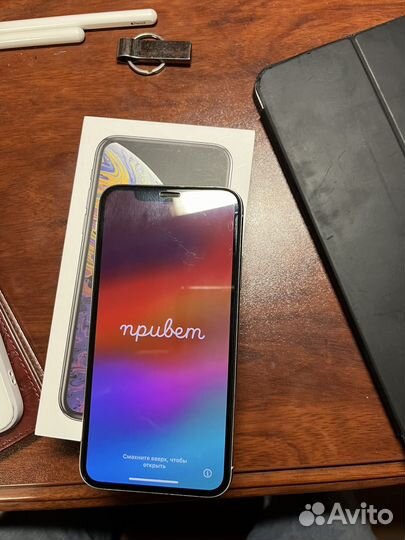 iPhone Xs, 64 ГБ