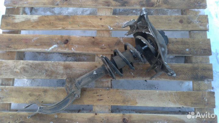 Стойка в сборе передняя правая Audi A4 B8 1.8 T