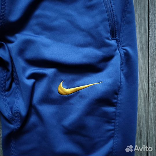 Спортивные штаны Nike