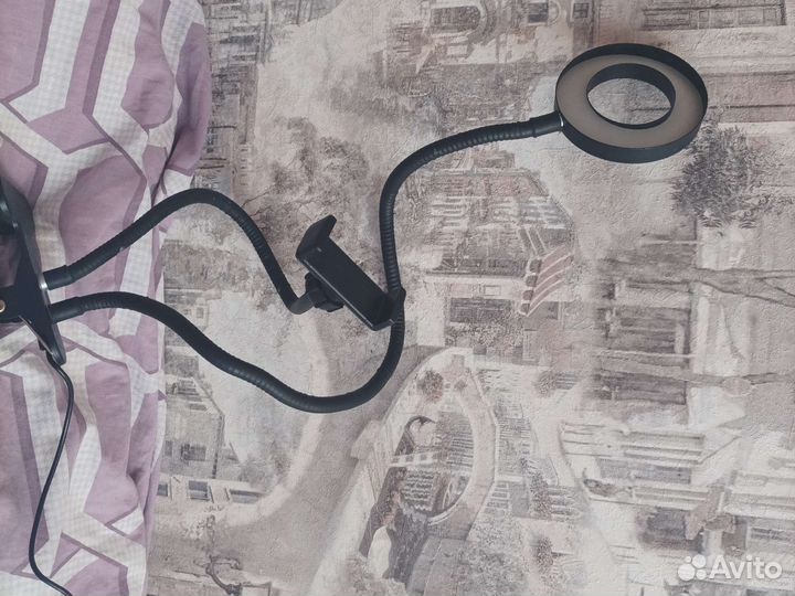 Кольцевая лампа со штативом