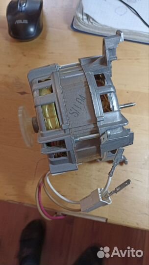 Продаётся электродвигатель переменного тока 220 В