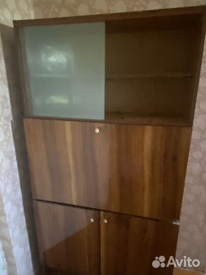 Шкаф сервант