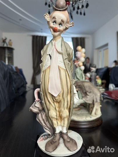 Статуэтка клоун