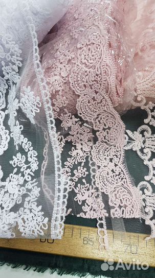 Широкое кружево на сетке