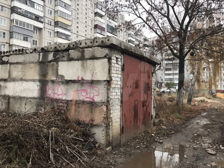 Гараж, > 30 м²